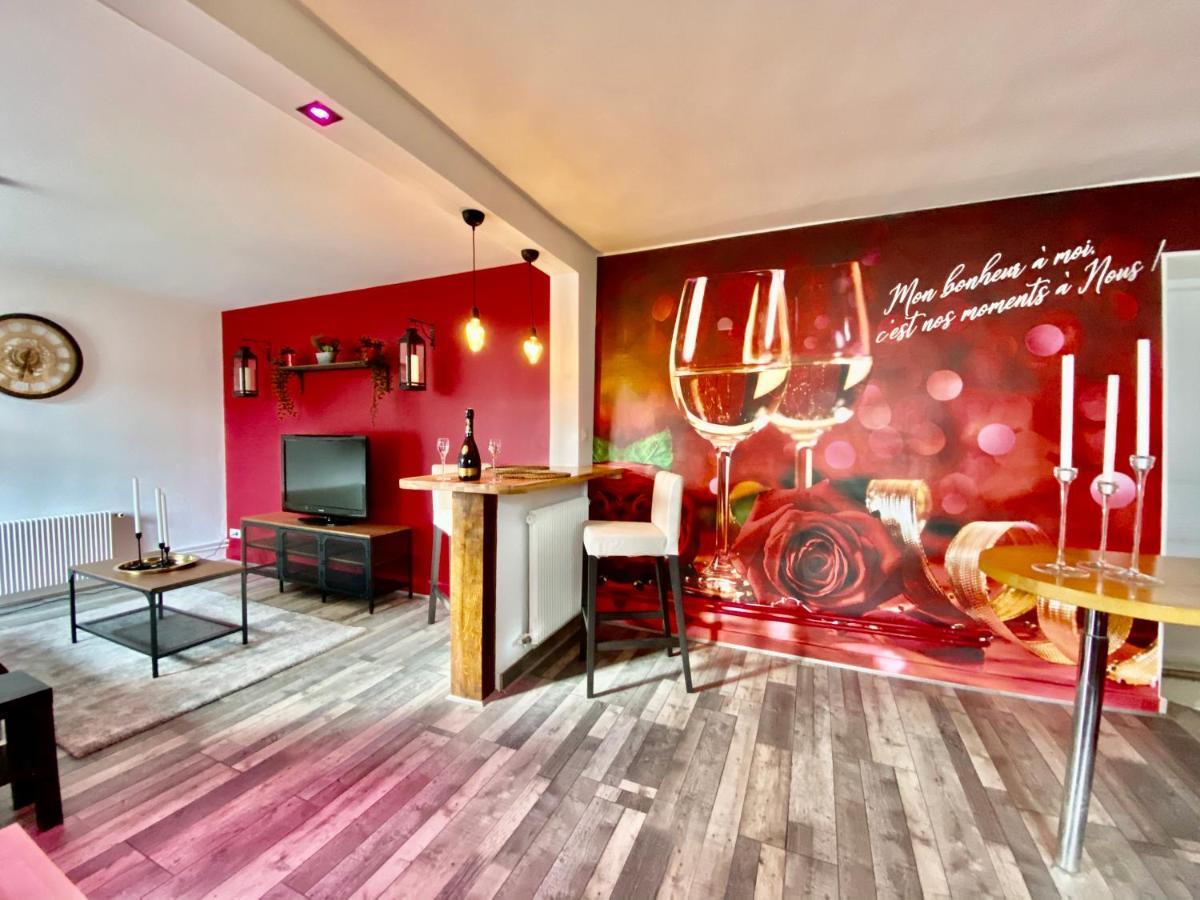 Avec Jacuzzi Et Sauna Privée Hotel del amor Évreux